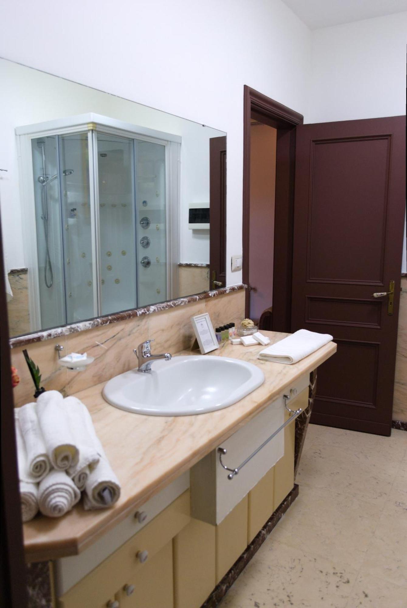 Allure Palace Acireale Zewnętrze zdjęcie